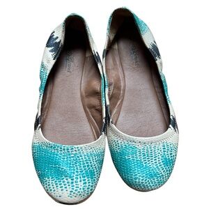 Lucky Brand Blue Bone and Black Ballet Flats